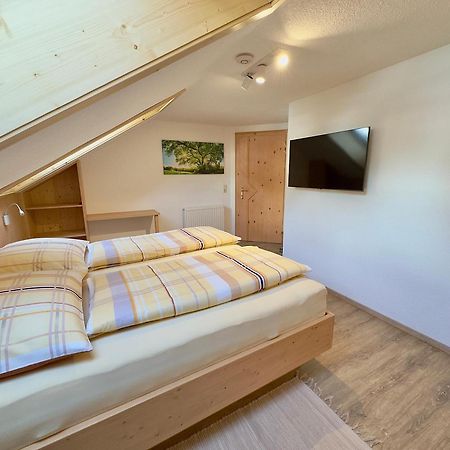 Haus St. Bernard Apartment เพทท์นอย อัม อาร์ลแบร์ก ภายนอก รูปภาพ