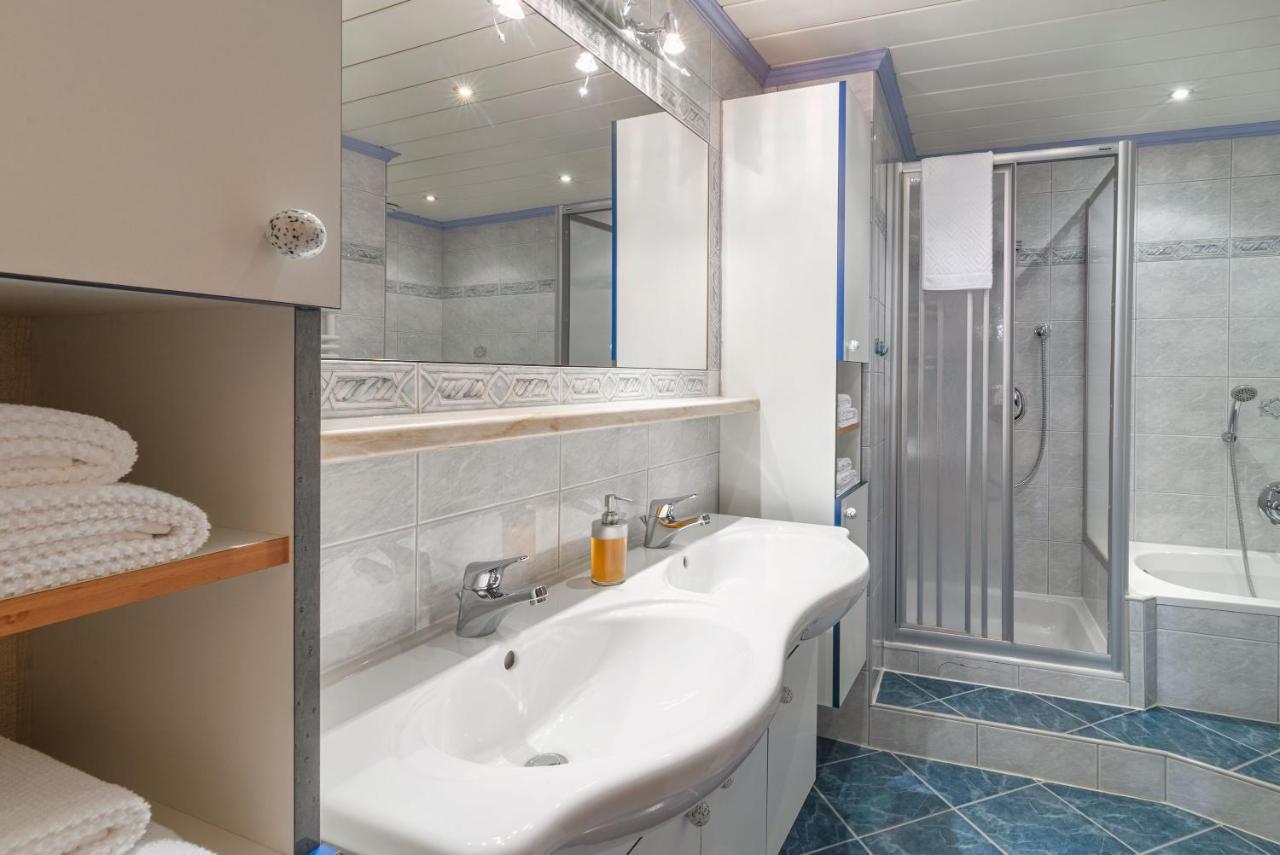 Haus St. Bernard Apartment เพทท์นอย อัม อาร์ลแบร์ก ภายนอก รูปภาพ