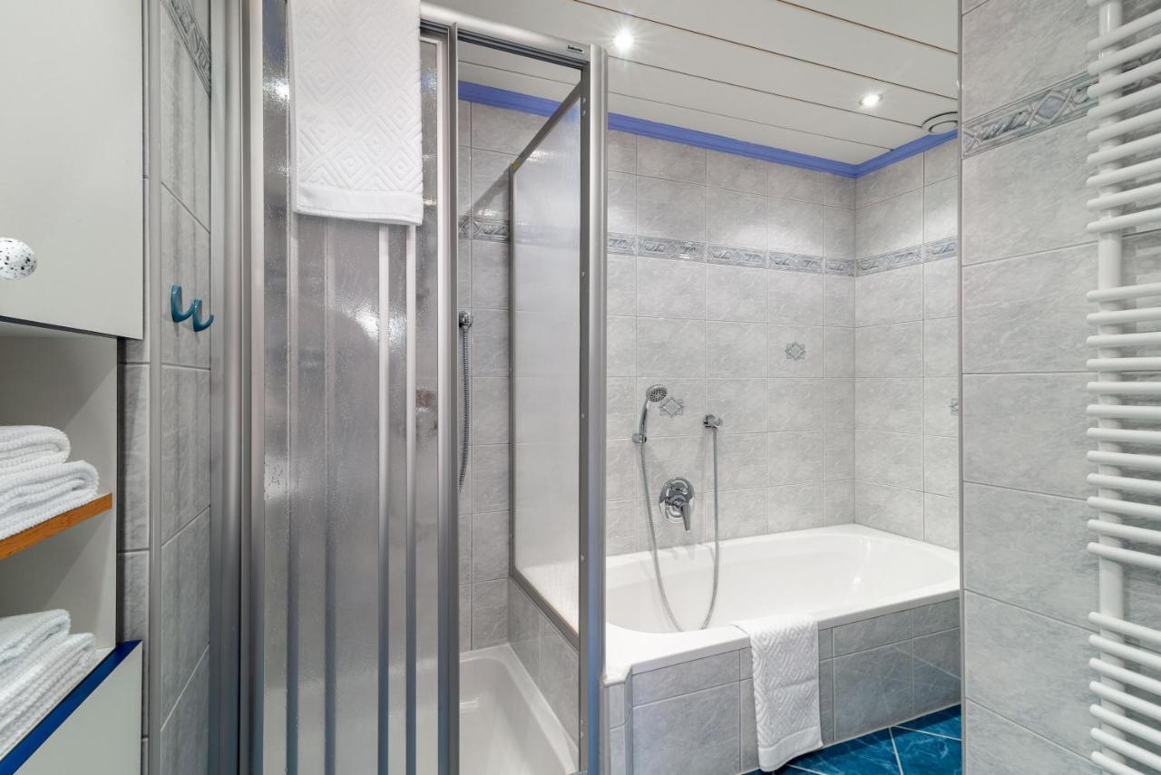 Haus St. Bernard Apartment เพทท์นอย อัม อาร์ลแบร์ก ภายนอก รูปภาพ