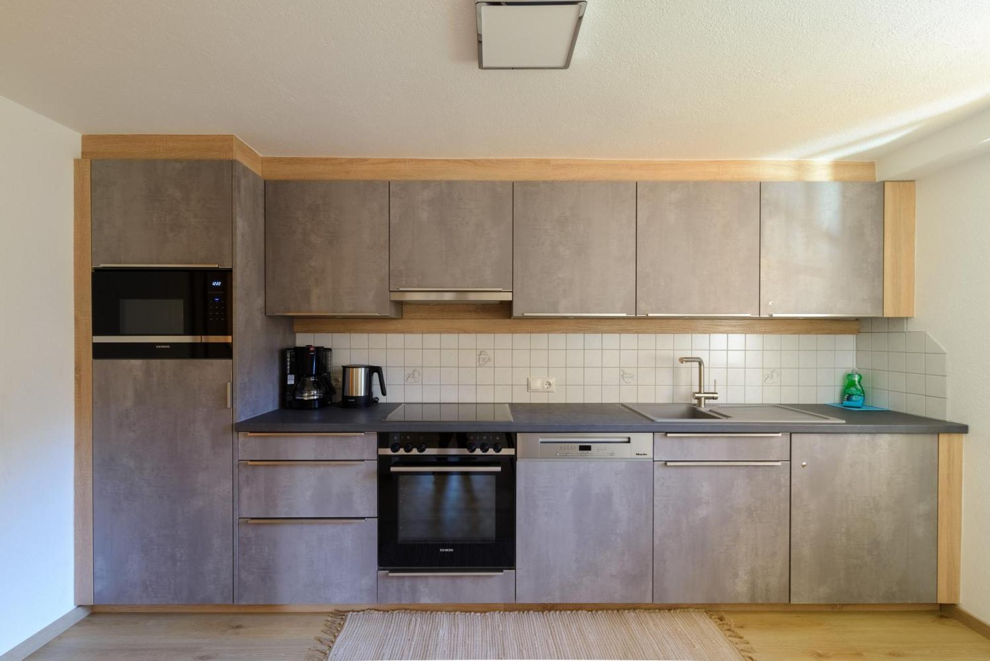 Haus St. Bernard Apartment เพทท์นอย อัม อาร์ลแบร์ก ภายนอก รูปภาพ