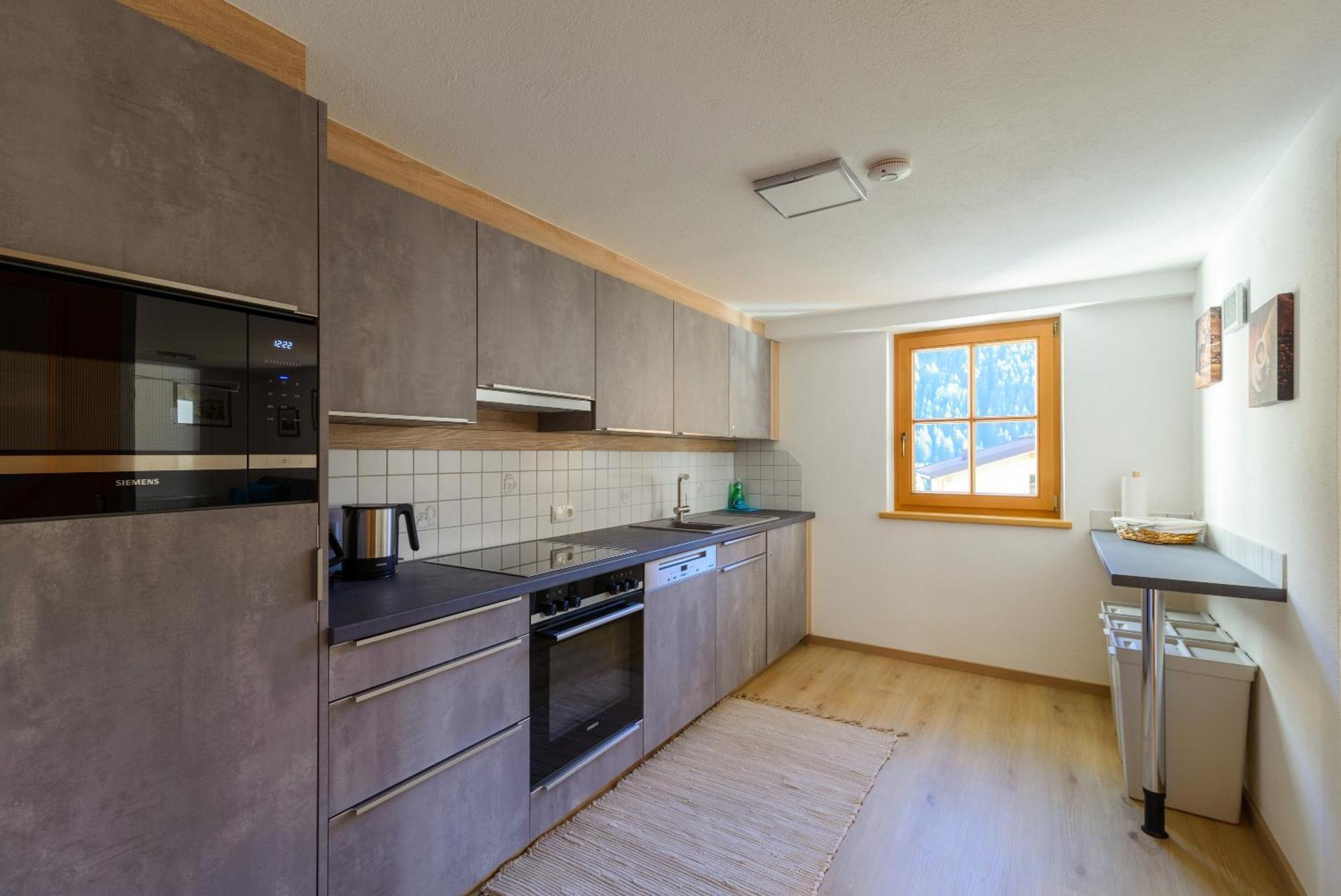 Haus St. Bernard Apartment เพทท์นอย อัม อาร์ลแบร์ก ภายนอก รูปภาพ